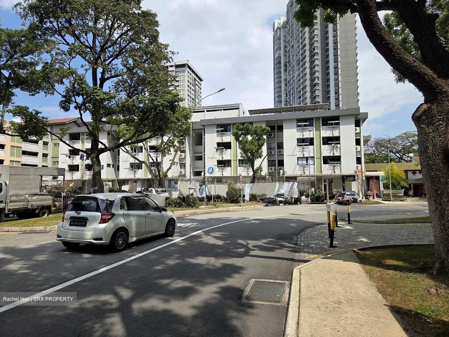 709 ANG MO KIO AVENUE 8 (D20), Shop House #568691951